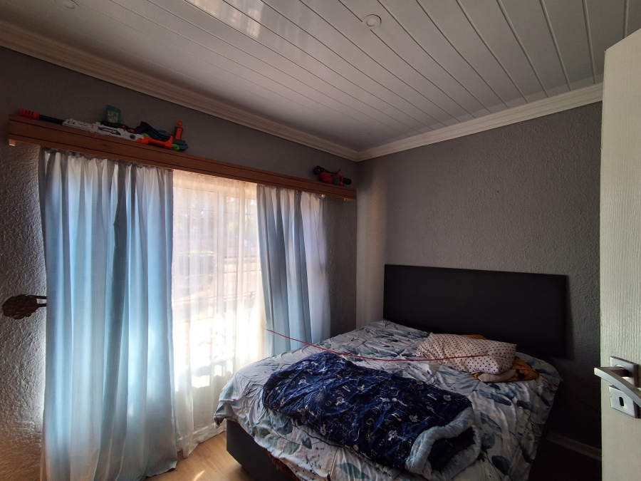 4 Bedroom Property for Sale in Flamwood North West